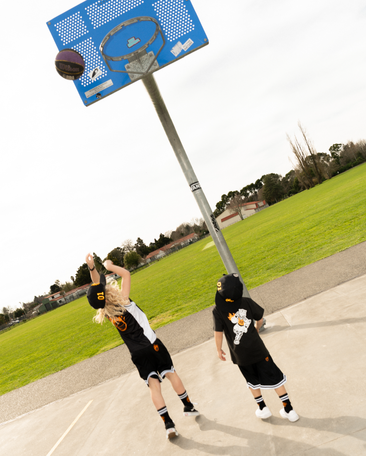 BAND OF BOYS | Black BOB Slam Dunk Tank