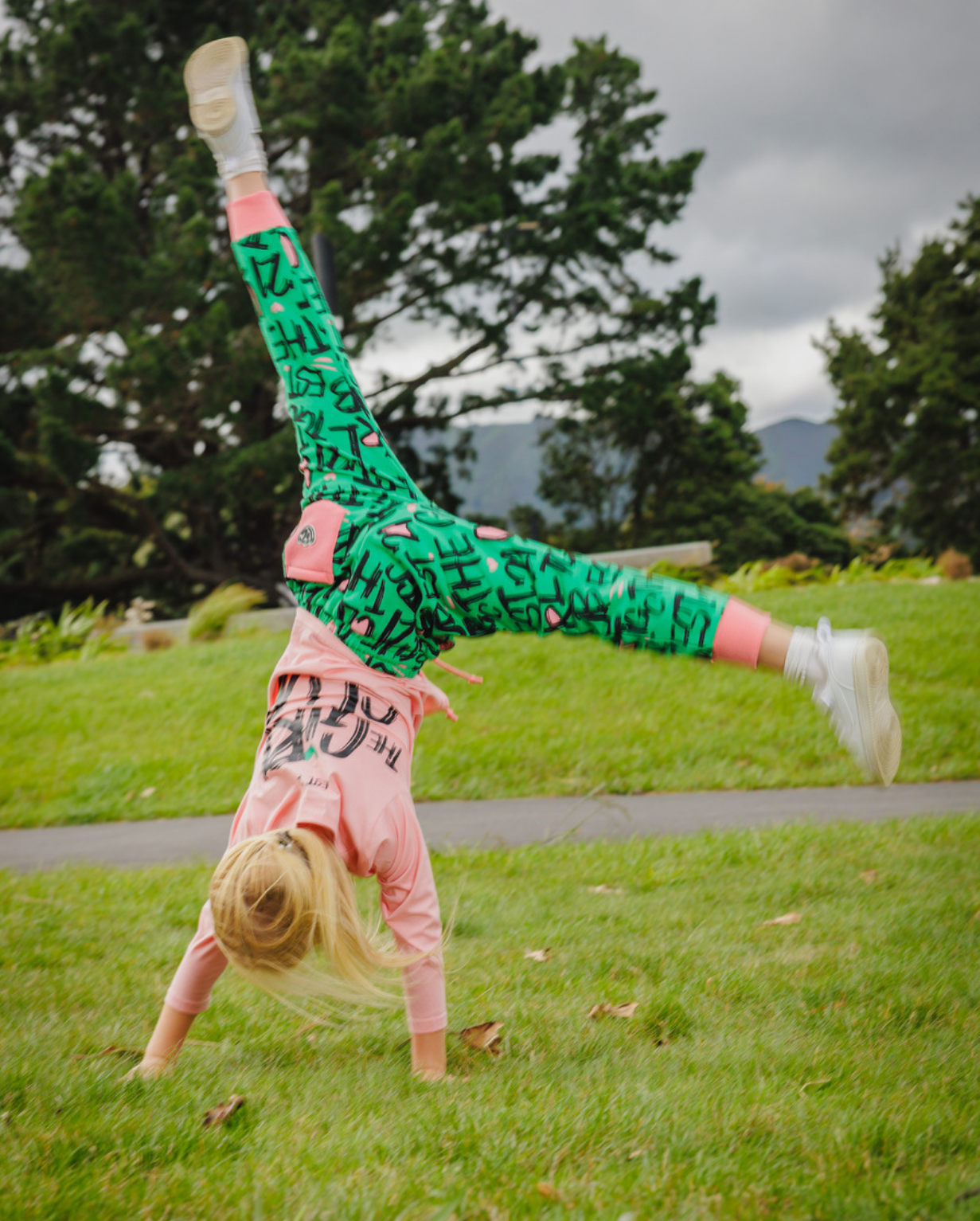 THE GIRL CLUB | TGC Green Track Pants