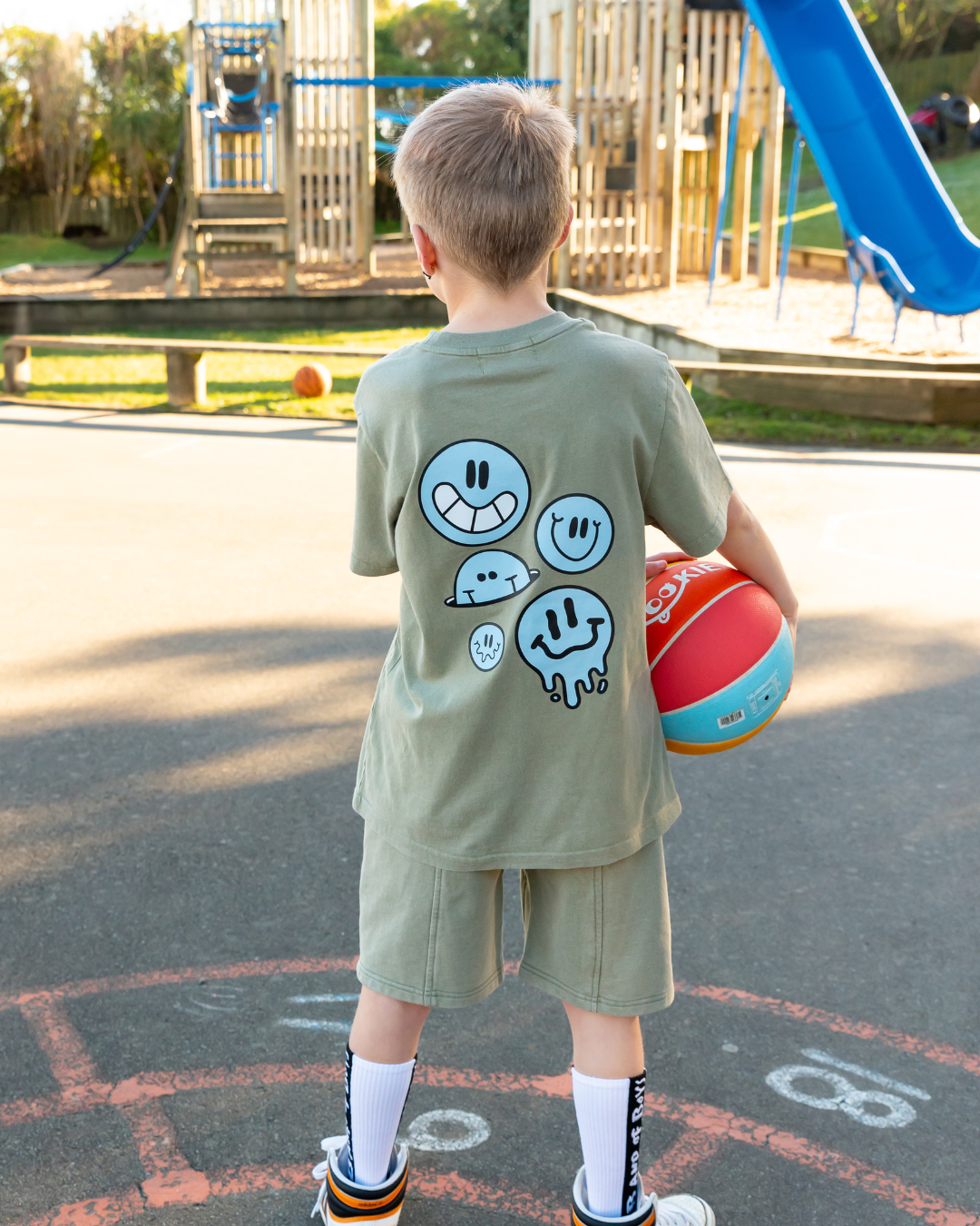 BAND OF BOYS | Green Wash Icon Smiley Tee