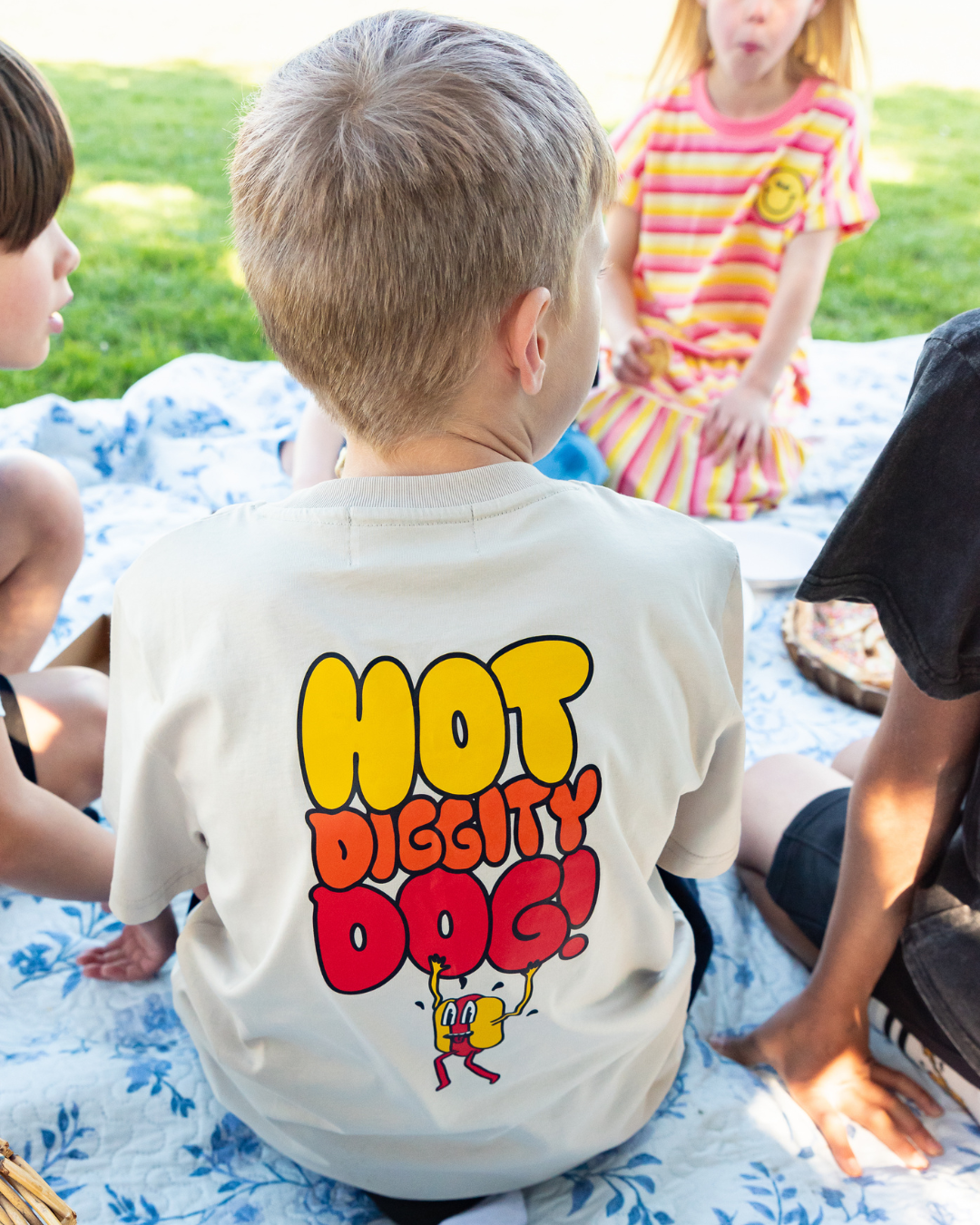 BAND OF BOYS | Ivory Hotdog Tee