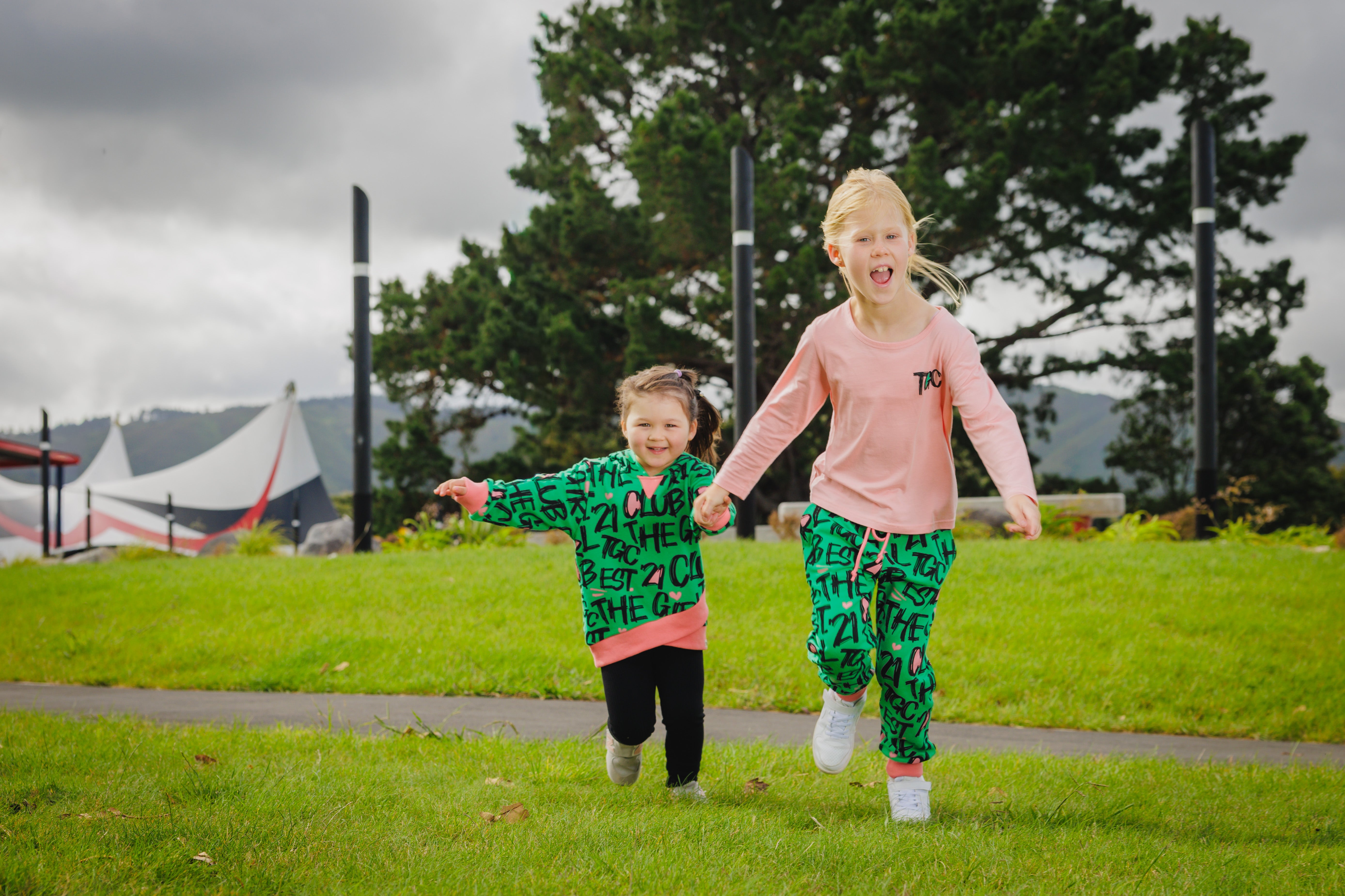 THE GIRL CLUB | Black Ao Rib Leggings