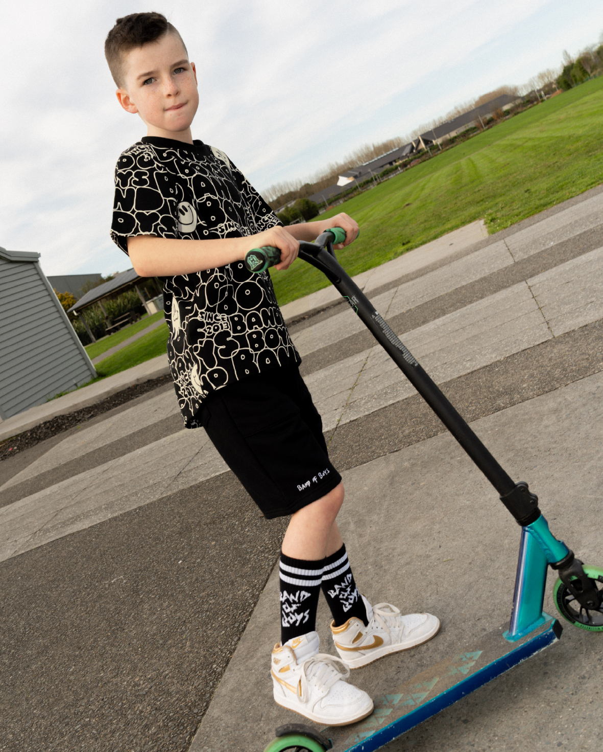 BAND OF BOYS | Black BOB Repeat Tee