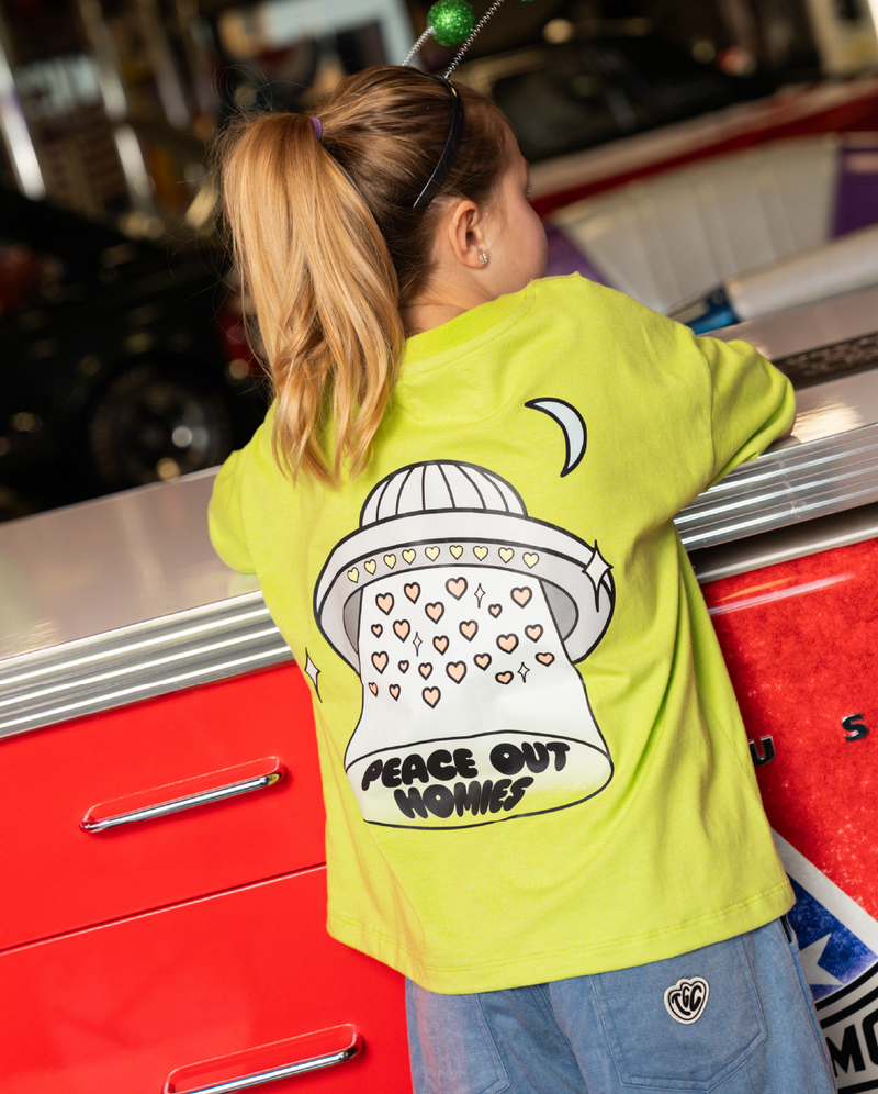 THE GIRL CLUB | Peace Out Alien Tee