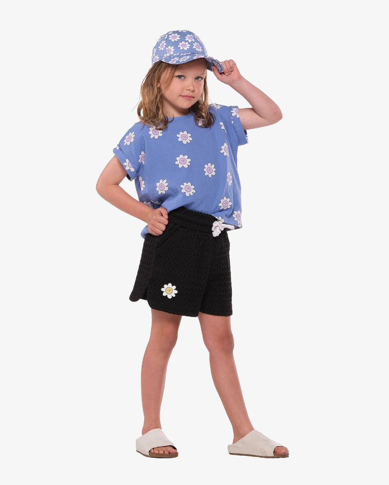 Daisy On Repeat Cap - Model Front