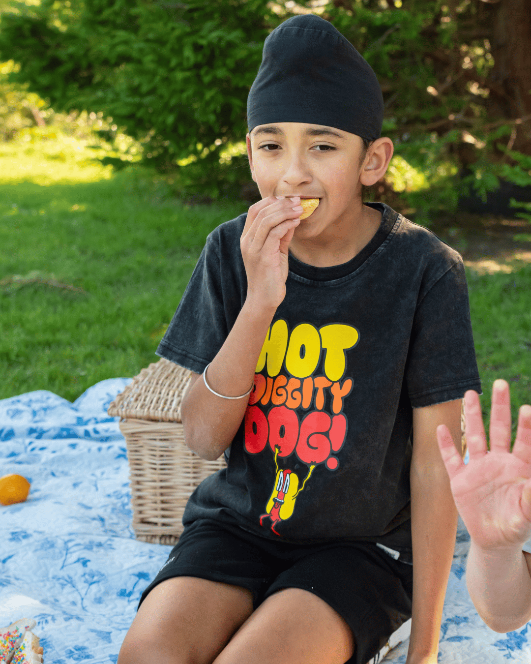 BAND OF BOYS | Black Wash Hotdog Tee