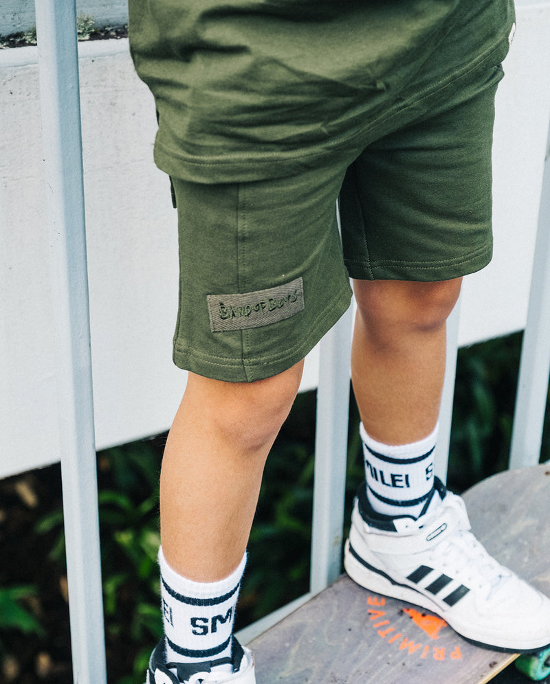 BAND OF BOYS | Army Green Seam Front Shorts